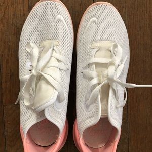 Nike women’s shoes